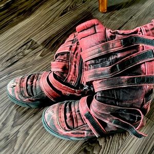 Limited edition Demobaza Merkaba boots